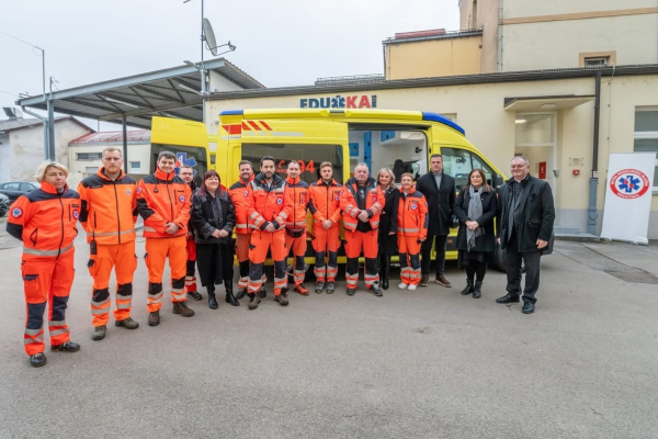 Zavod za hitnu medicinu Karlovačke županije dobio novo vozilo